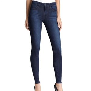 AG Jeans-‘The Farrah’ High Rise Skinny Jeans